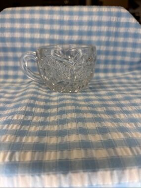 Vintage Imperial Glass Pressed Glass Punch Cup in Whirling Star Pattern